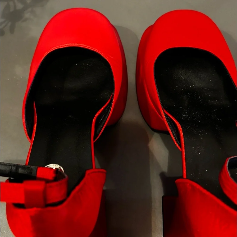Chic Red Women's Block Heels - Picture 7 of 8